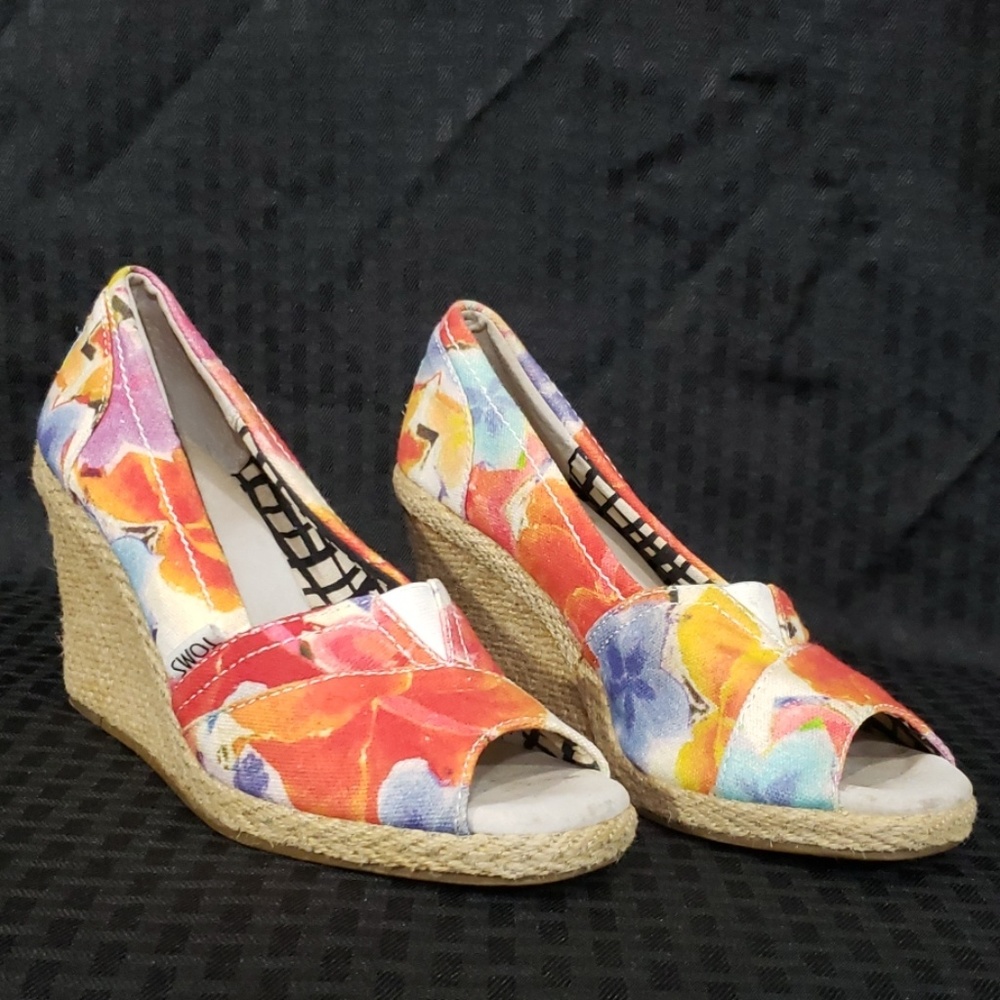 Toms peep toe wedged heels